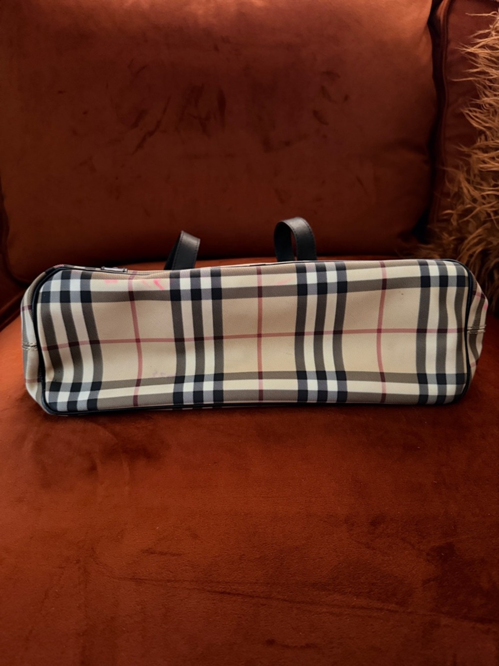 Classic Check Tote Bag in Beige and Black - Picture 3 of 12